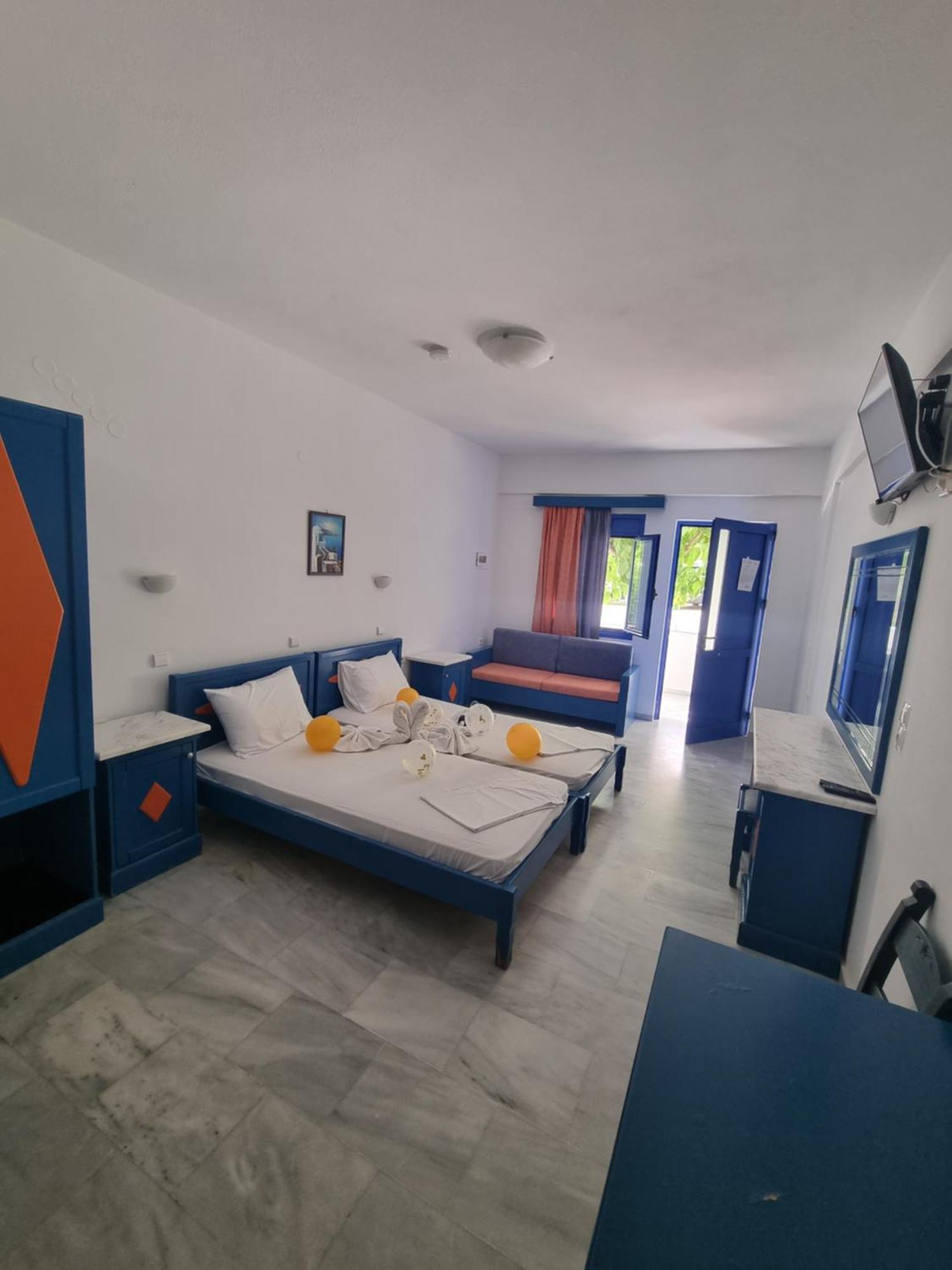 Leonidas Studios & Apartments Georgioupoli Exteriör bild