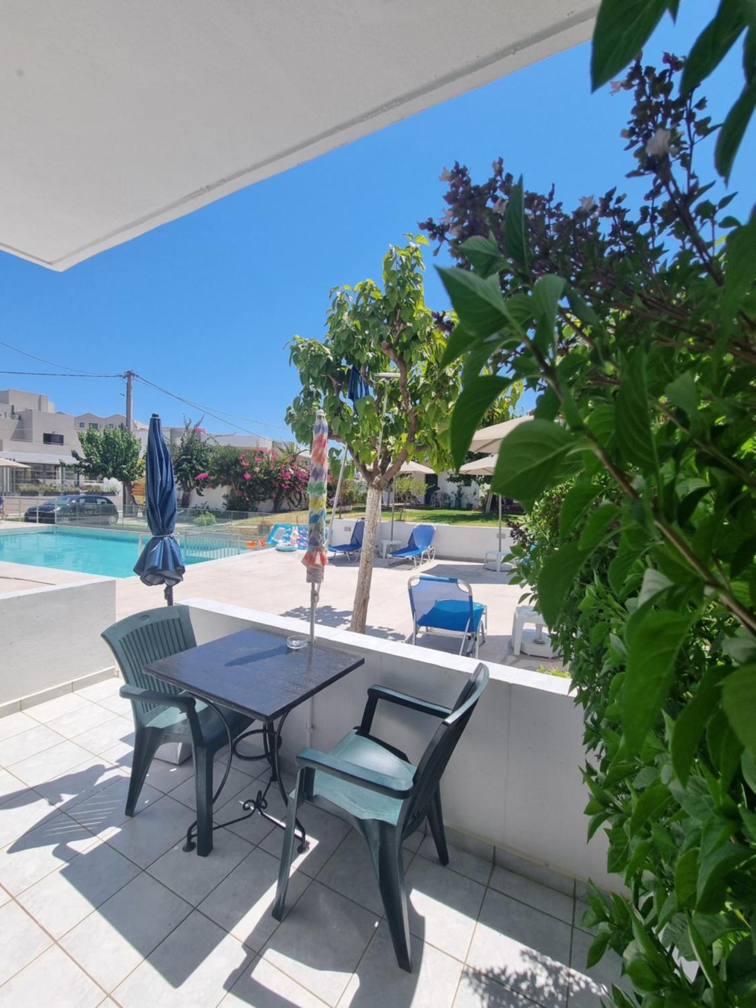 Leonidas Studios & Apartments Georgioupoli Exteriör bild